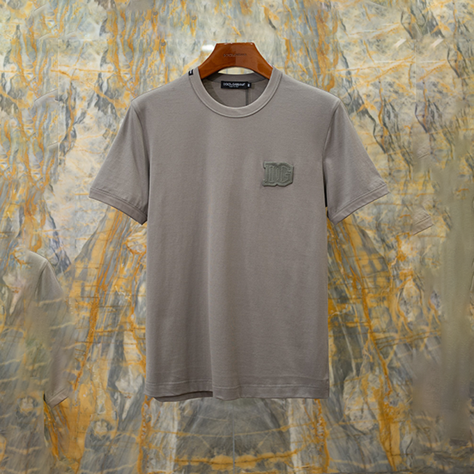 dolce & gabbana embossed dg logo cotton t shirt